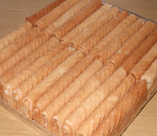 bisnis kue semprong.