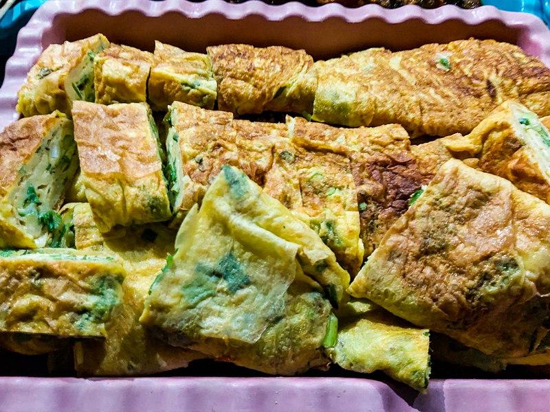 martabak manis martabak telur