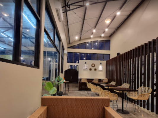 Semesta Cafe Caruban, Tempat Ngopi di Malang dengan Konsep Mixology tempat ngopi di malang