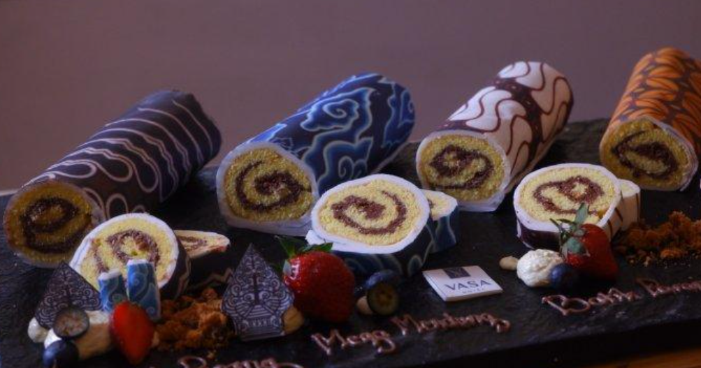 kue bermotif batik