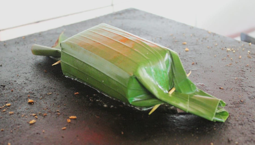 roti bakar bungkus daun