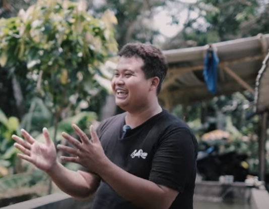 pemuda berbisnis roti