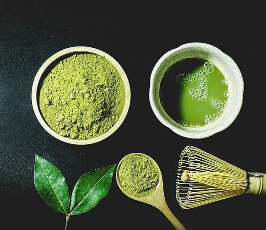 matcha teh tradisional jepang