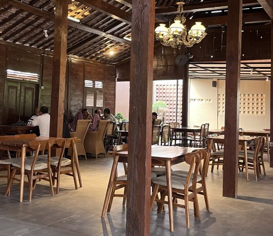 Menjeda Waktu di Tanras Kitchen & Coffee, Restoran Masakan Nusantara di Bogor